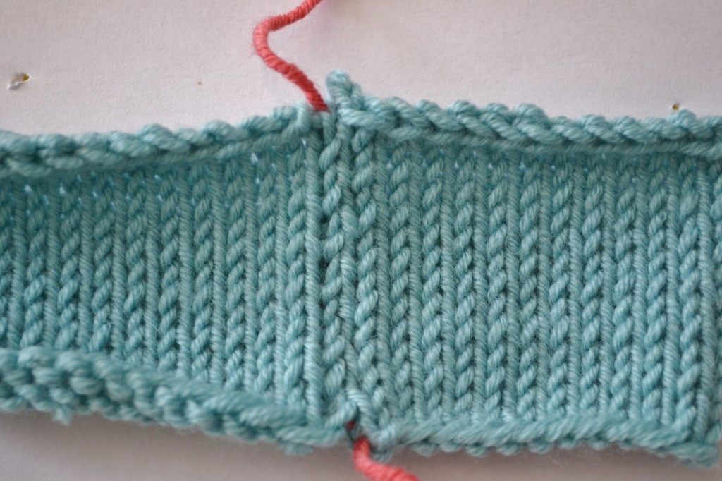 Mattress Stitch: An Invisible Vertical Seam for Knitting.  aknitica.com #tutorials #knitting